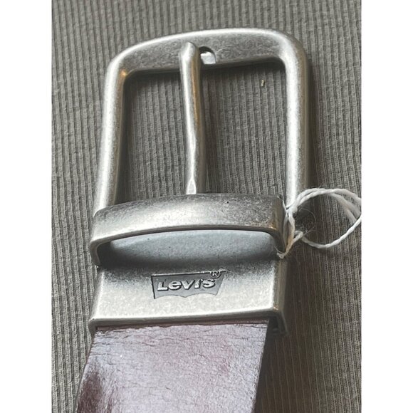 vintage Levi’s leather belt brown 48’ long excluding buckle 1.75 wide - Picture 5 of 7